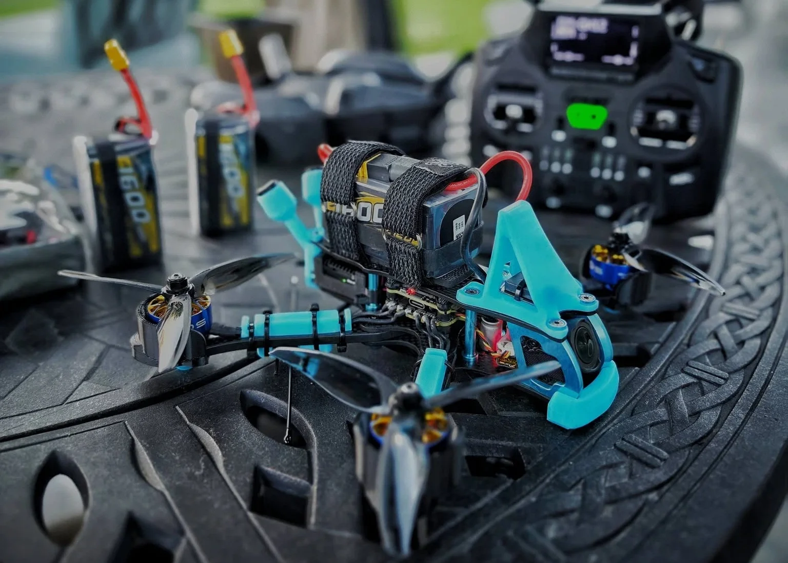 适用于 5 inch FPV 穿越机的 6s 锂聚合物电池 适用于 5 inch FPV 穿越机的 6s 锂聚合物电池
